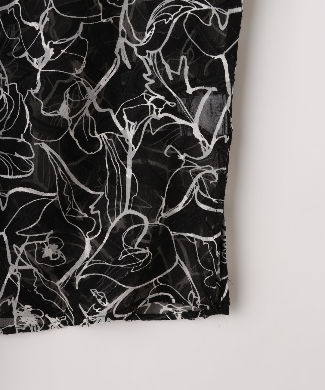 プリントボウタイブラウス