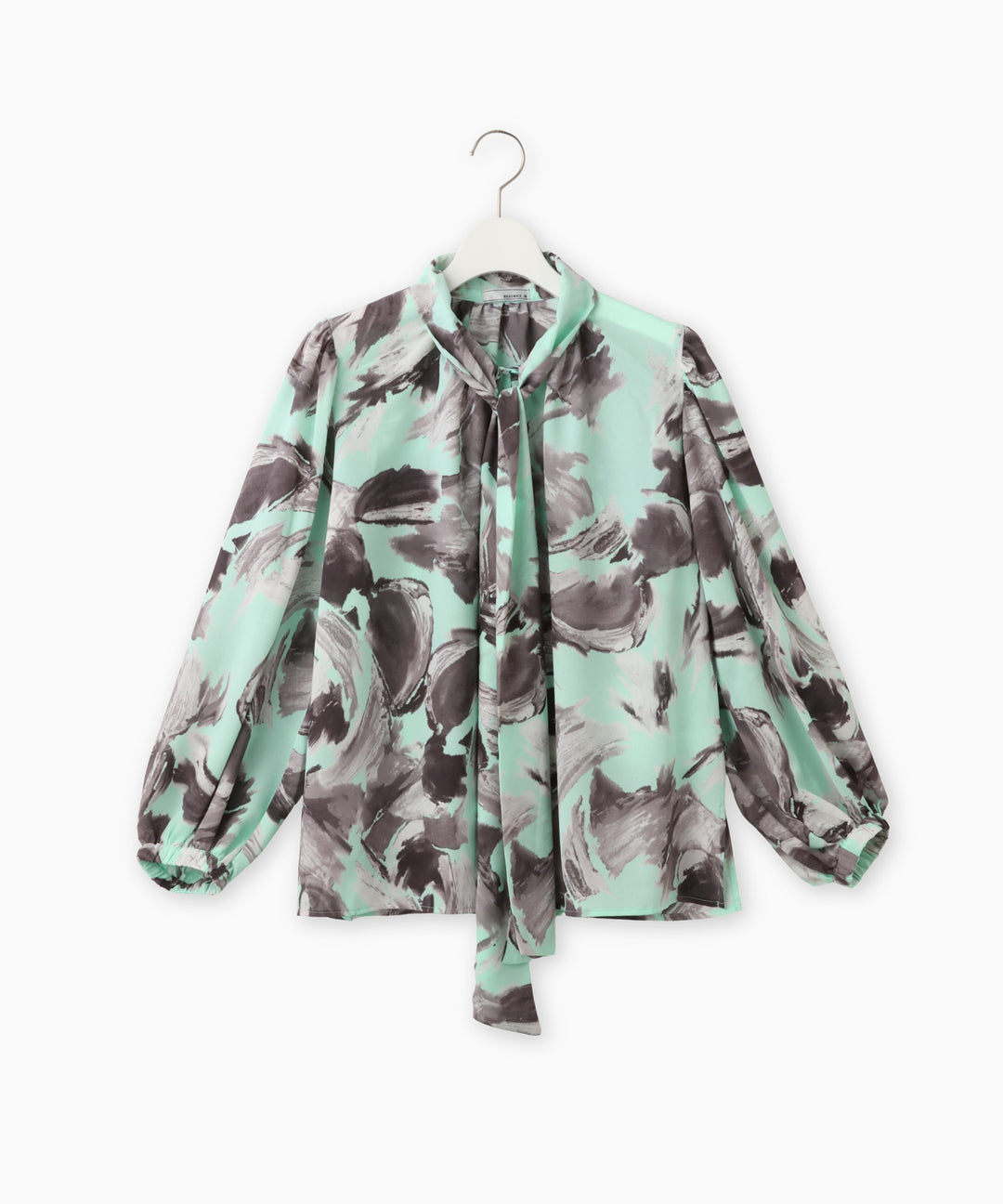 プリントボウタイブラウス