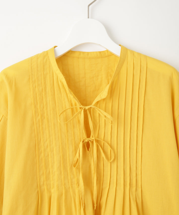 Tuck Volume Ribbon Blouse