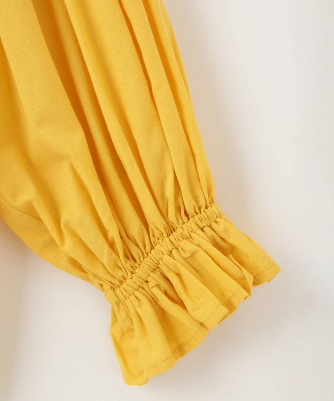 Tuck Volume Ribbon Blouse