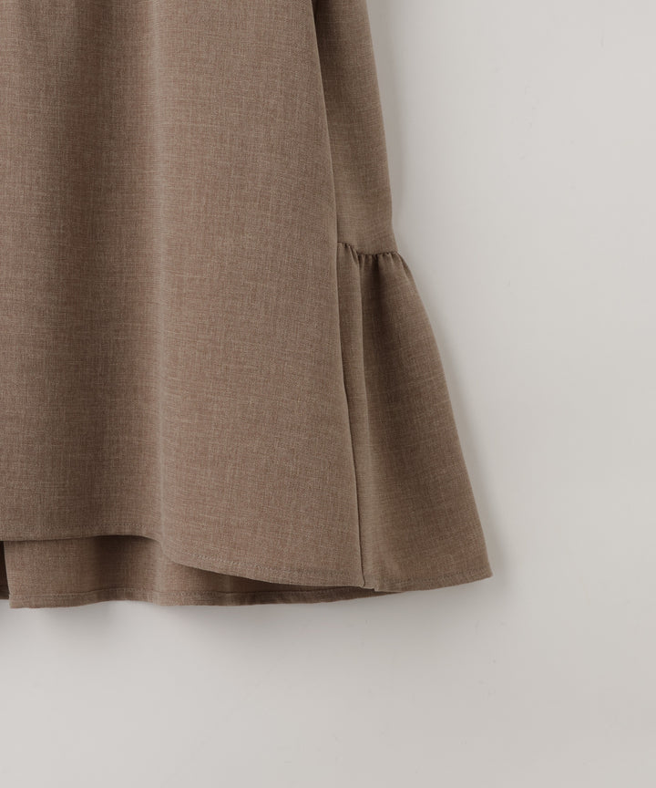 Tuck Frill Docking Blouse