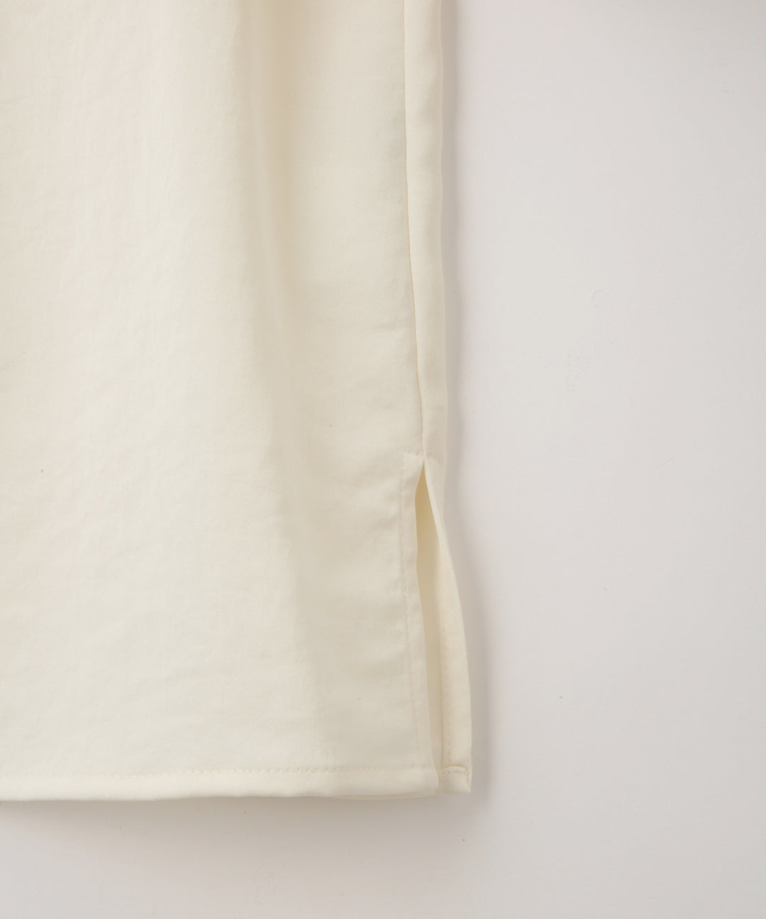 ビッグフリルブラウス