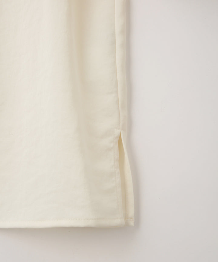 ビッグフリルブラウス