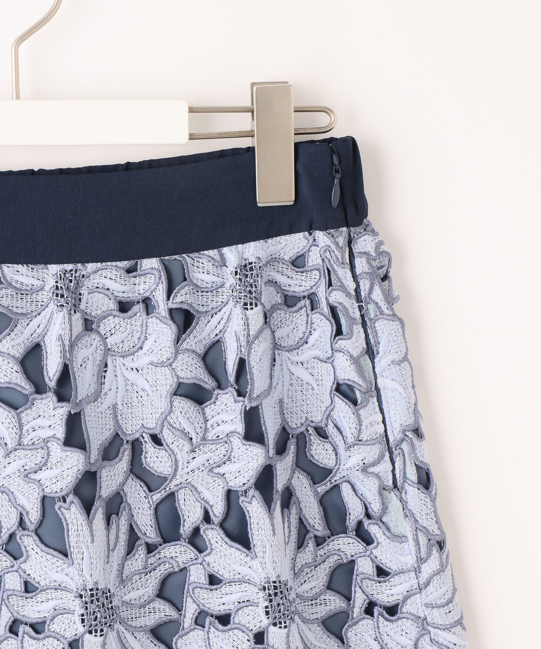 ケミカルレースタイトスカート