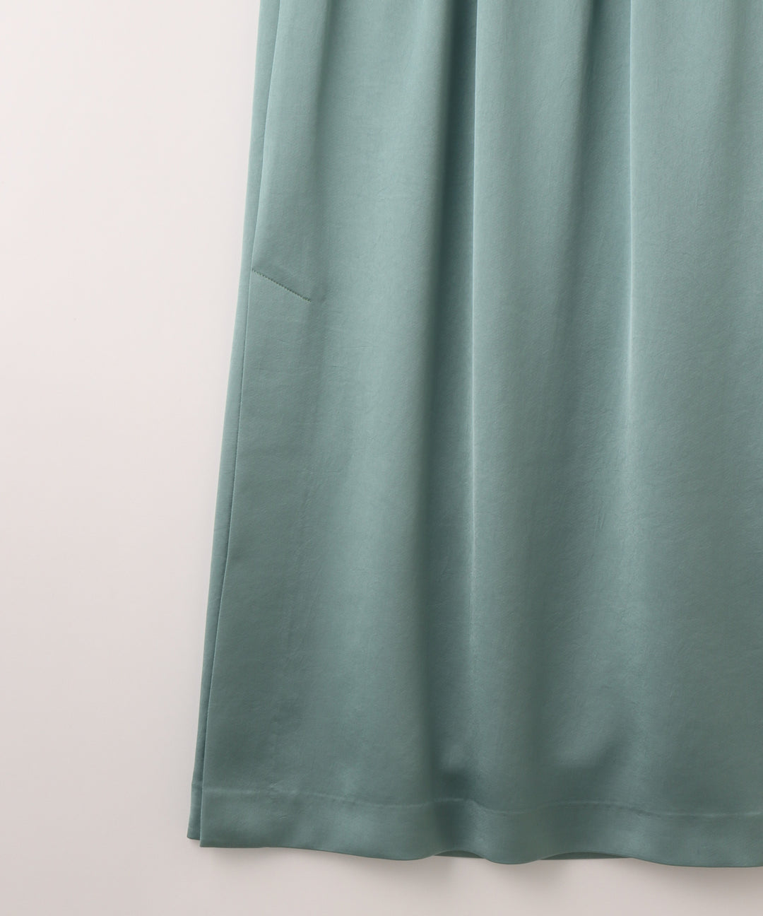 ヴィンテージサテンスカート