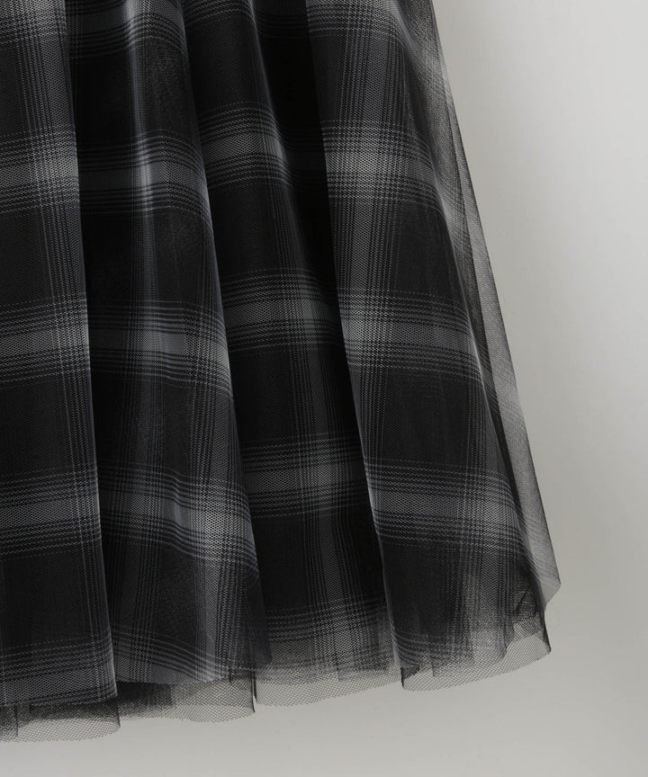 チェックチュールスカート