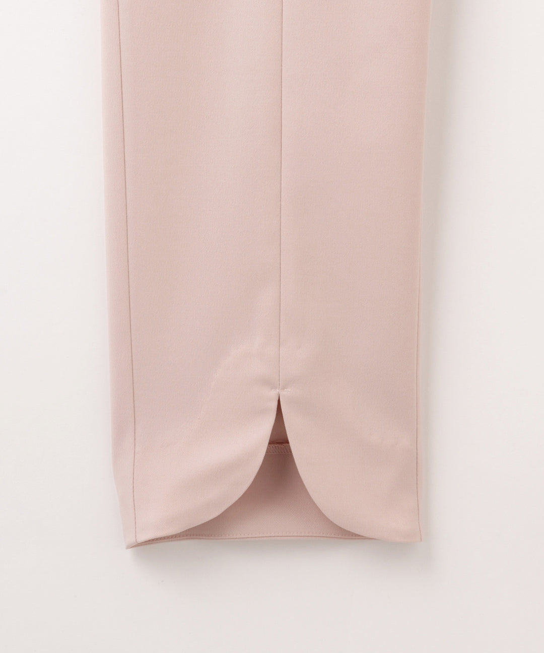 ラウンドスリットテーパードパンツ