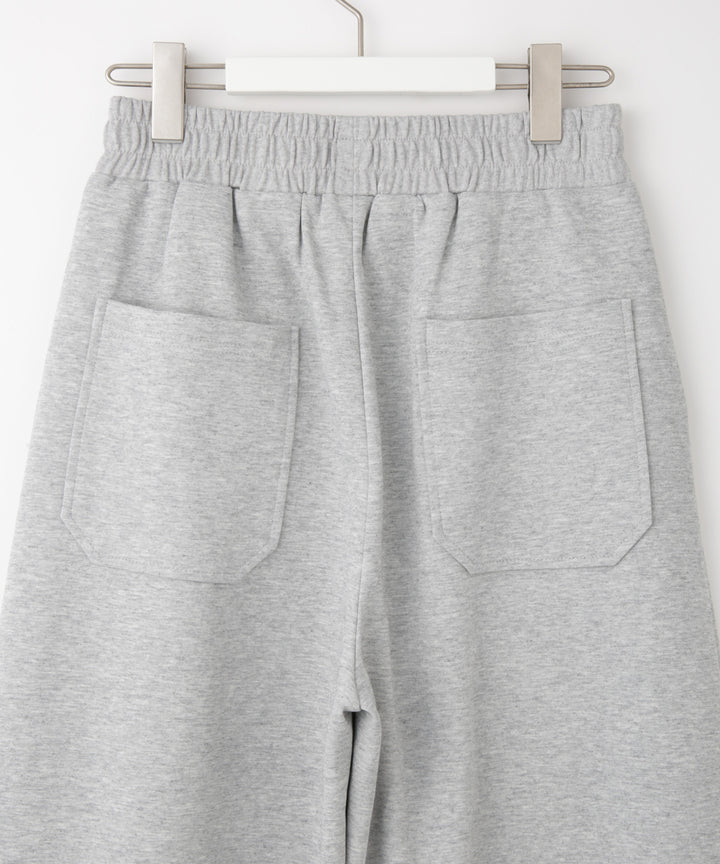 カーヴィーシルエットパンツ