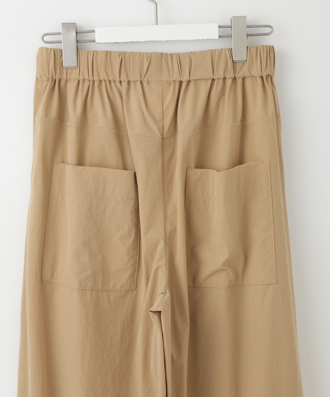 カーブパンツ