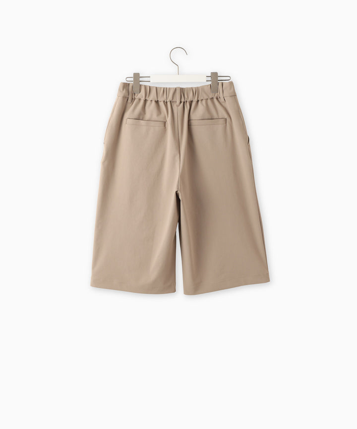 タックハーフパンツ