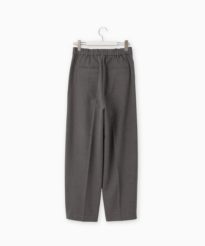 裏起毛ストレッチバレルパンツ