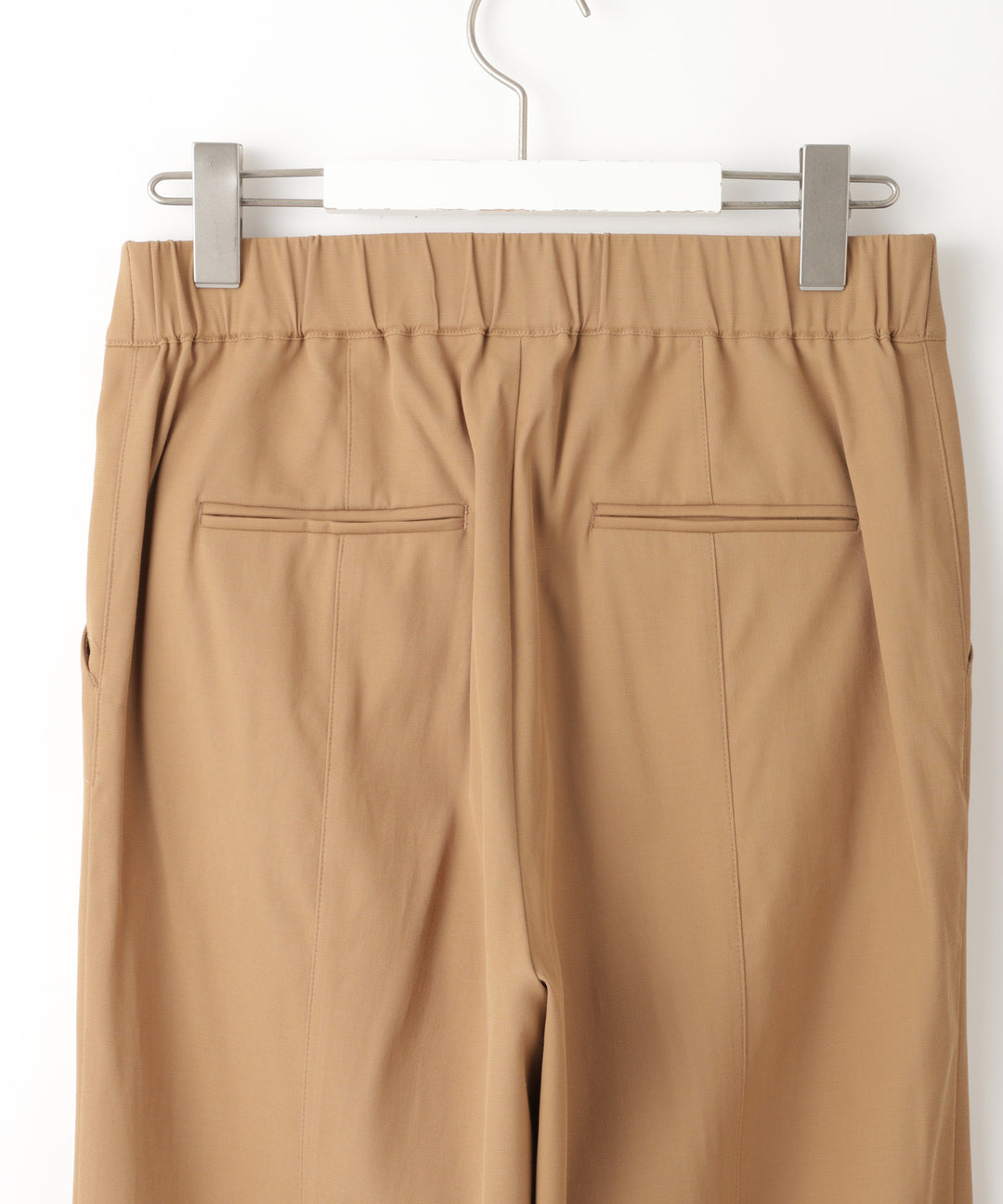 センタープレスストレートシルエットパンツ