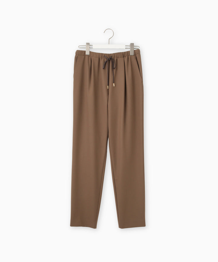 ストレッチテーパードパンツ