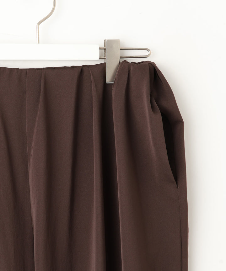 タックパラシュートパンツ