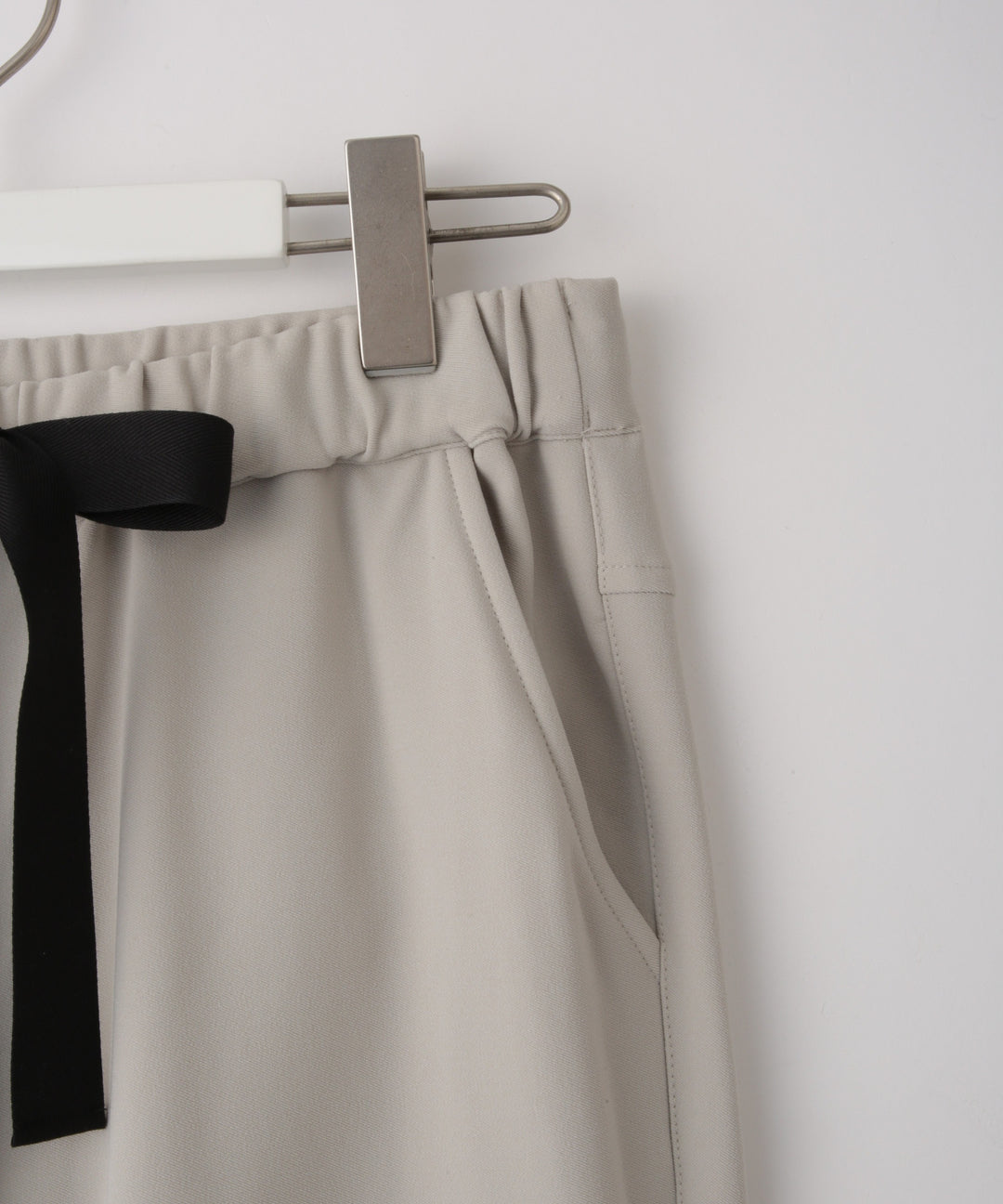 ウォームストレッチノータックパンツ