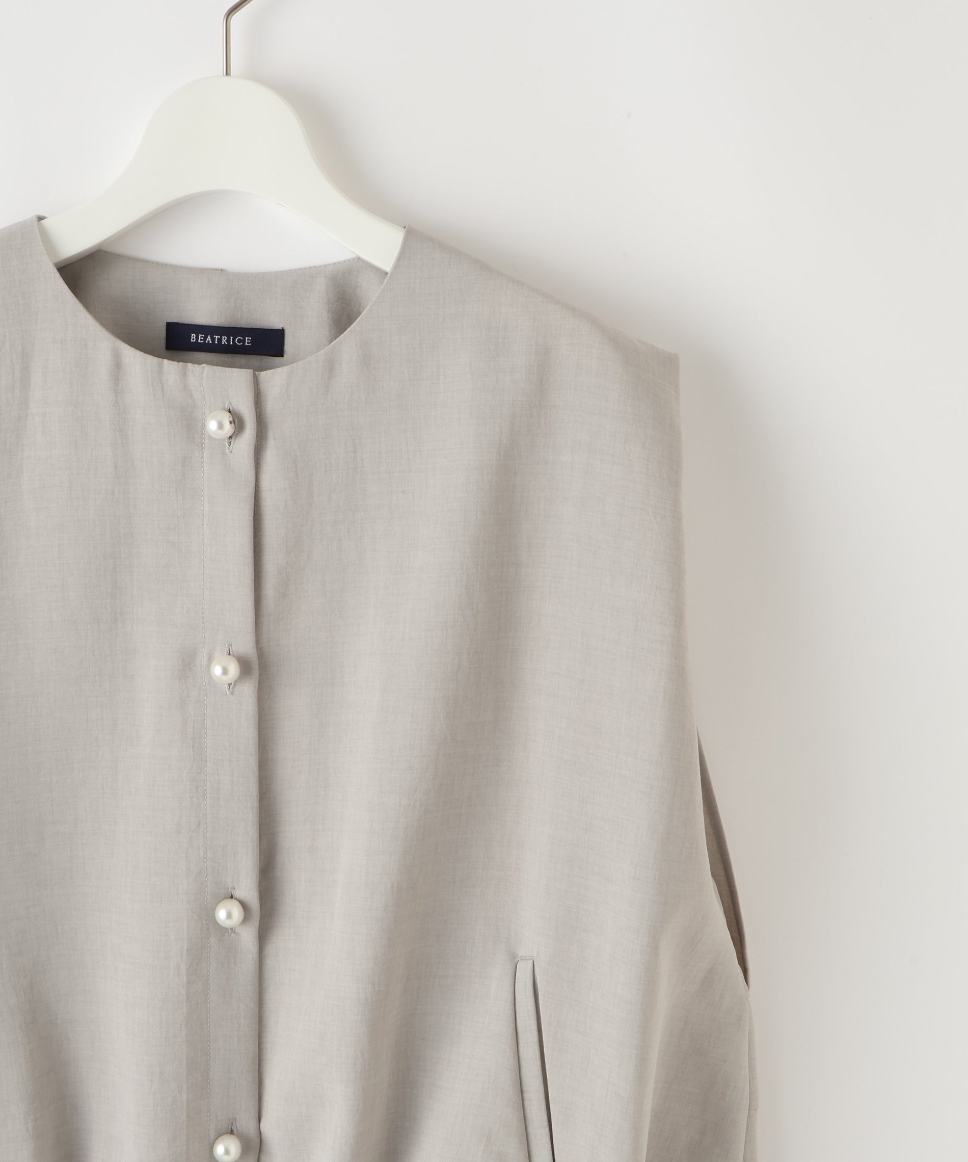 コクーンシルエットベスト – FACE SANS FARD