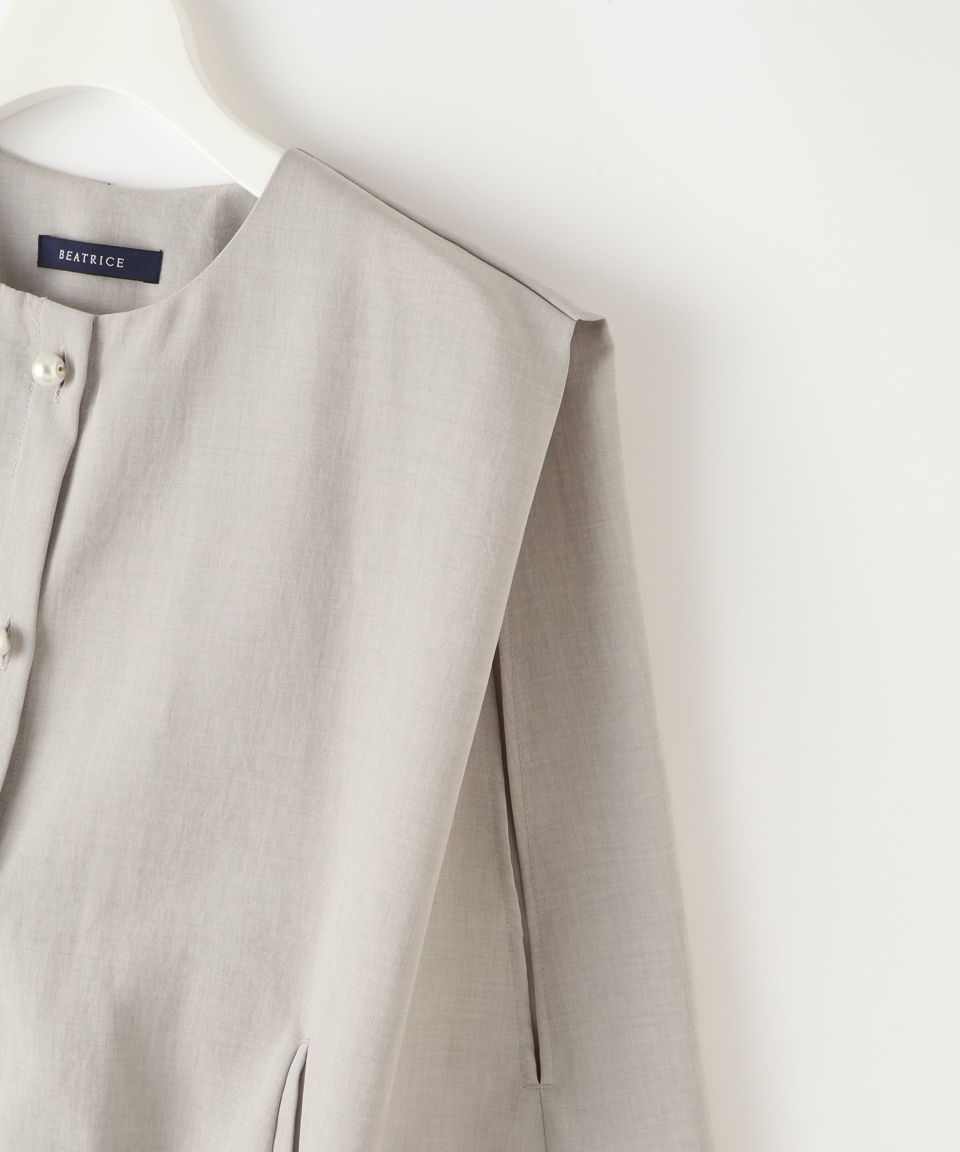 コクーンシルエットベスト – FACE SANS FARD