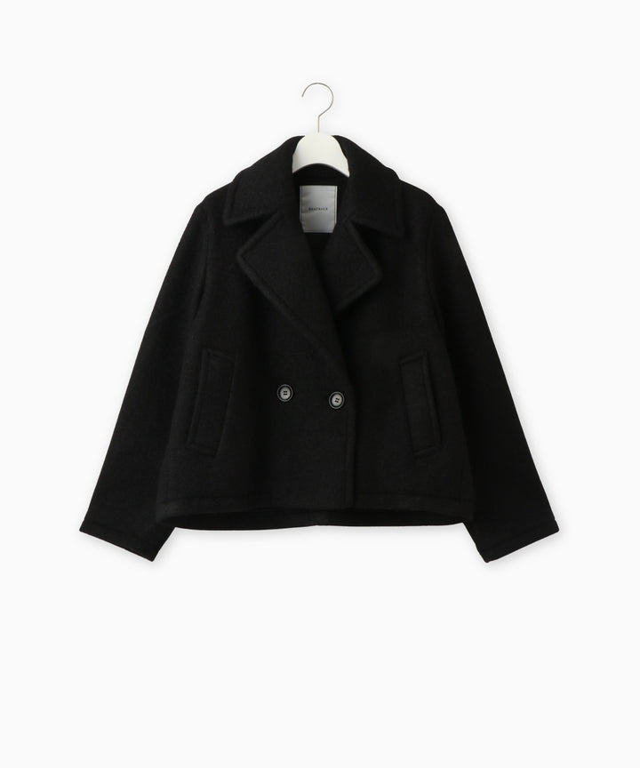 ビッグカラーショートコート