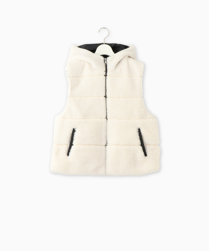 フード付きボアベスト