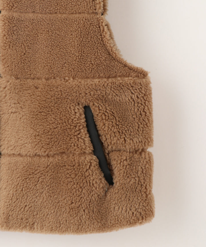 フード付きボアベスト