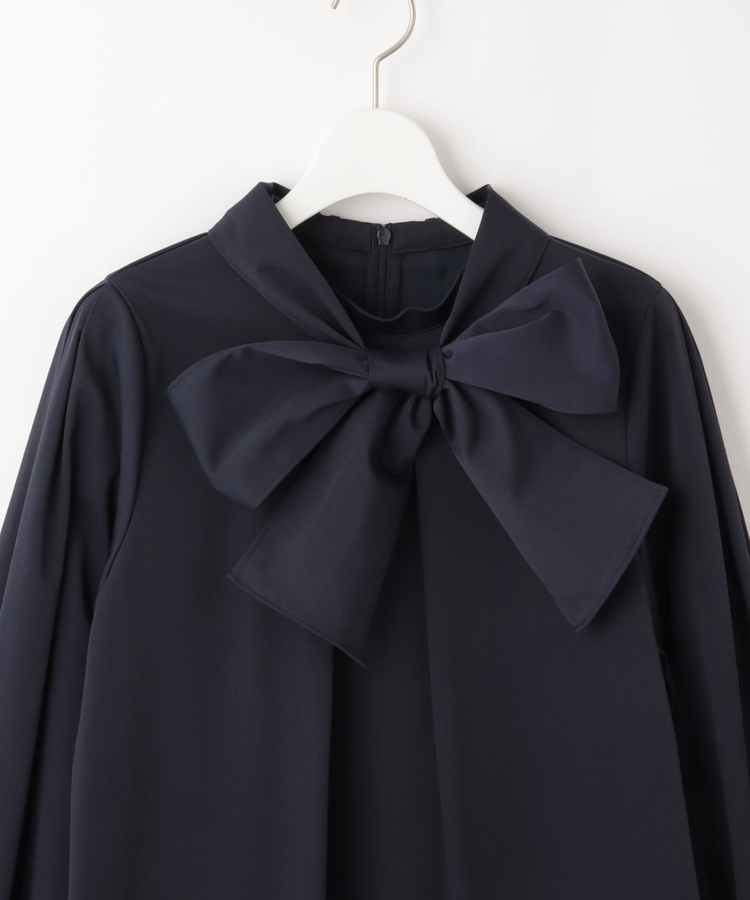 ボウタイリボンワンピース