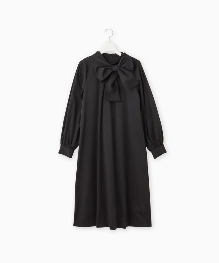 ボウタイリボンワンピース