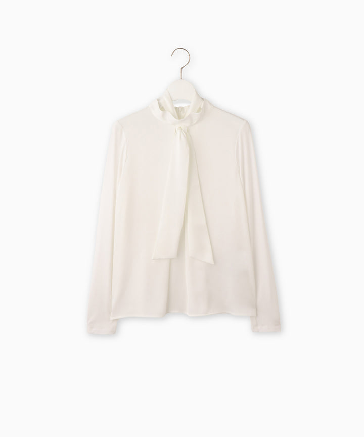 サテンリボンブラウス