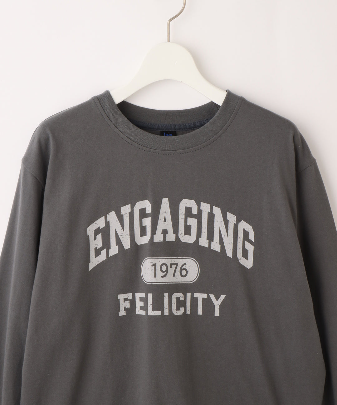 ロゴプリントスウェット