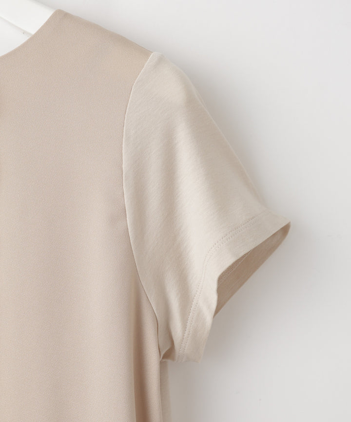 タックデザインカットソー