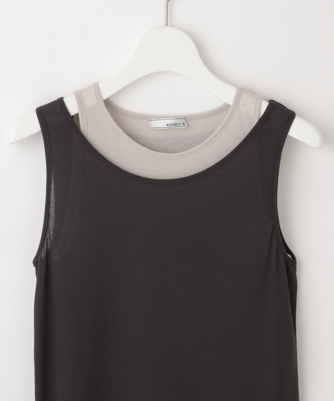 スクエアタンクトップ