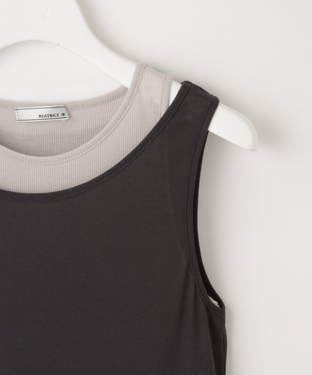 スクエアタンクトップ