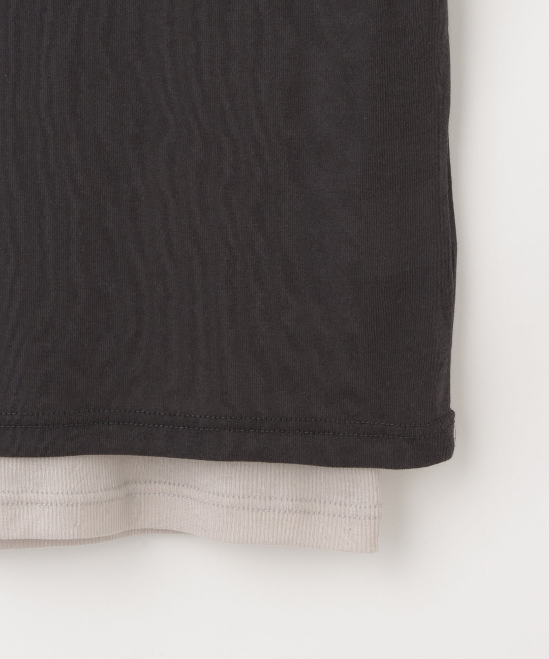 スクエアタンクトップ