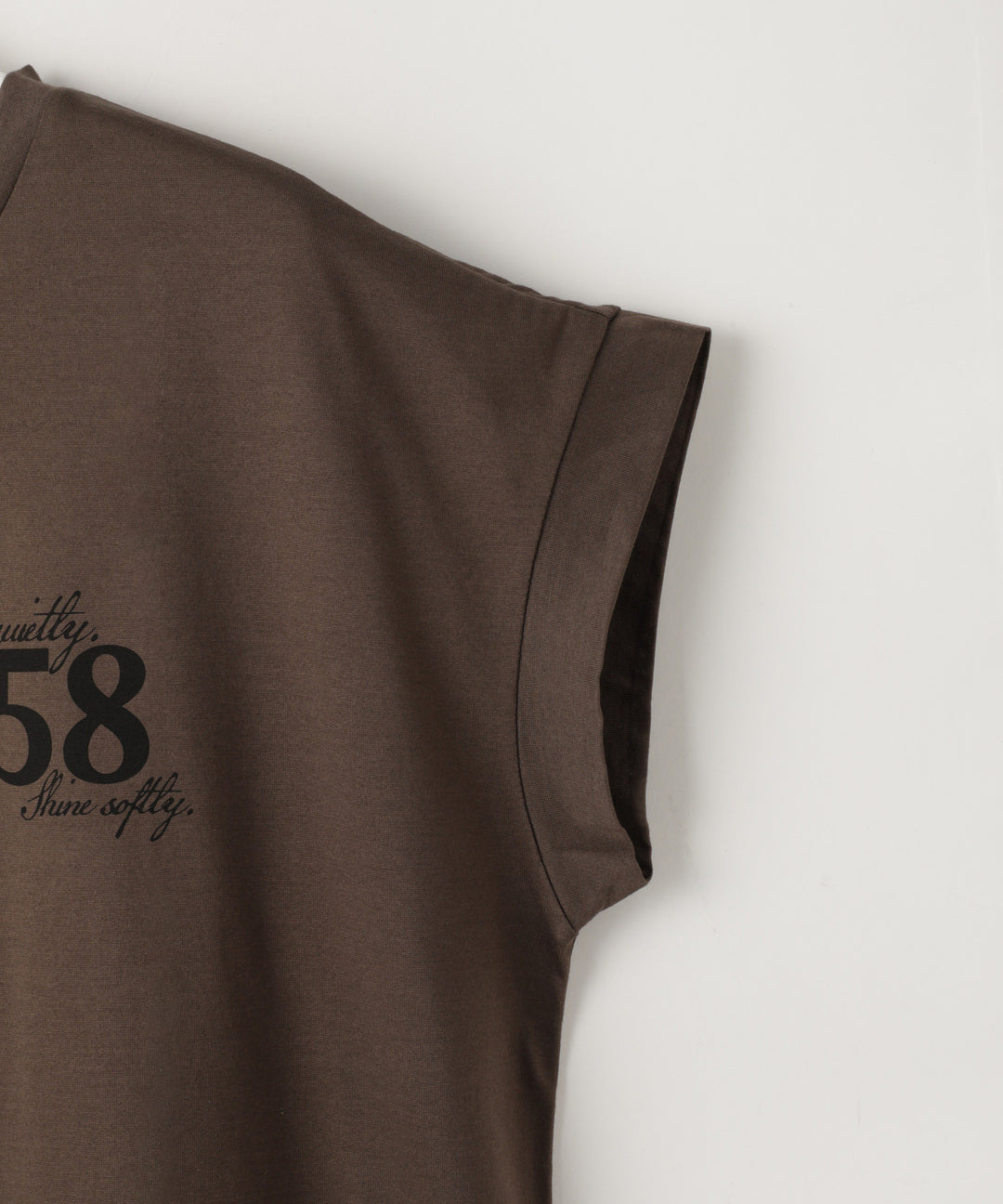 フレンチスリーブコットンロゴTシャツ
