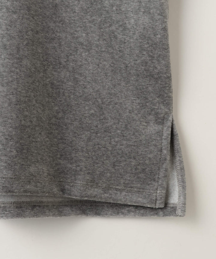 ベロアロゴプリントロングスリーブTシャツ