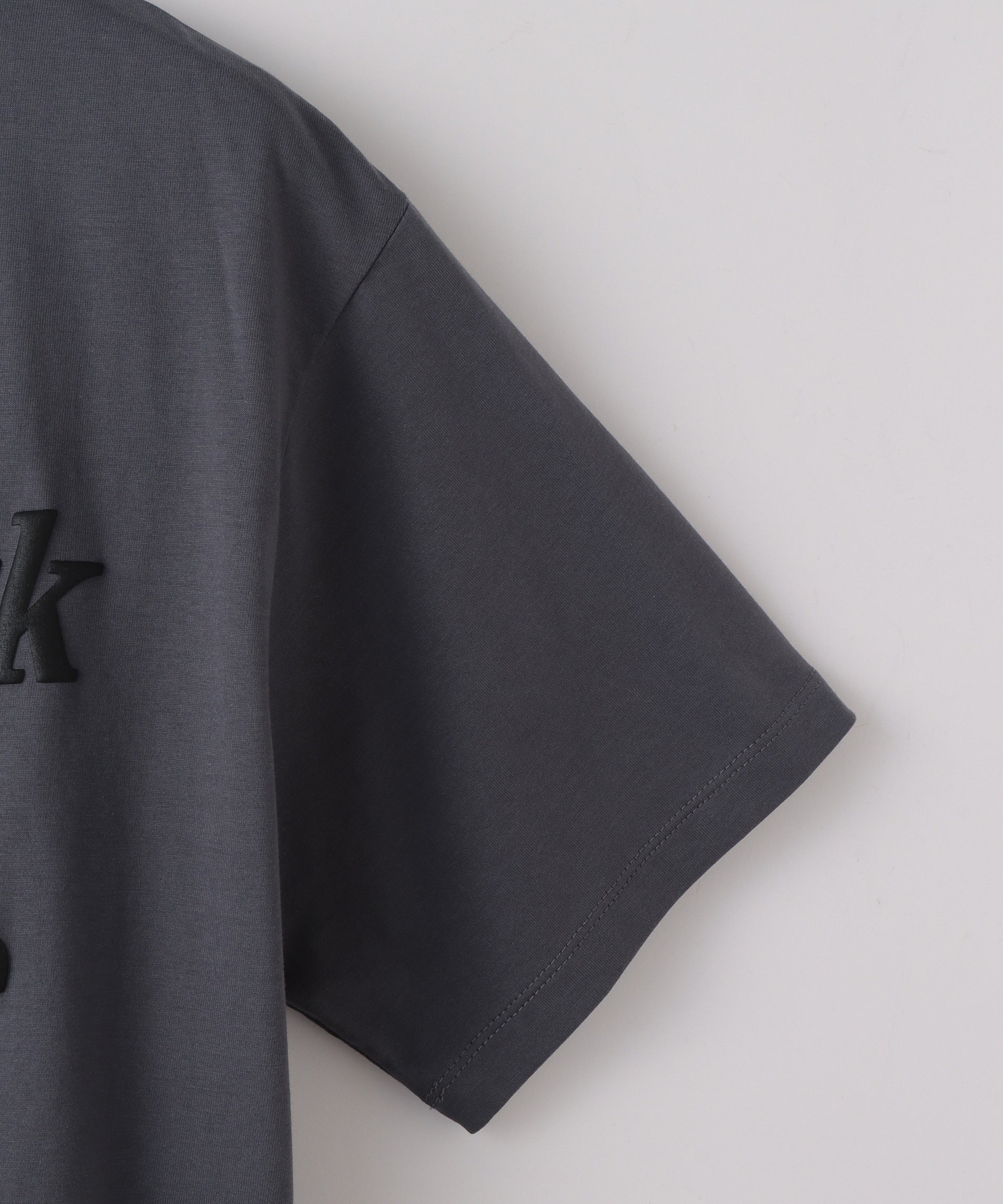 ロゴプリントTシャツ – FACE SANS FARD