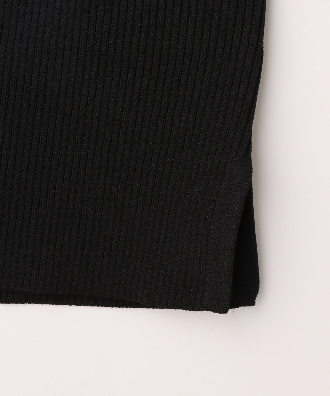 フラワーモチーフ衿付きリブニットプルオーバー