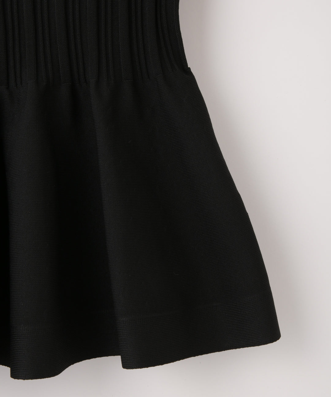 ニットビスチェプルオーバー