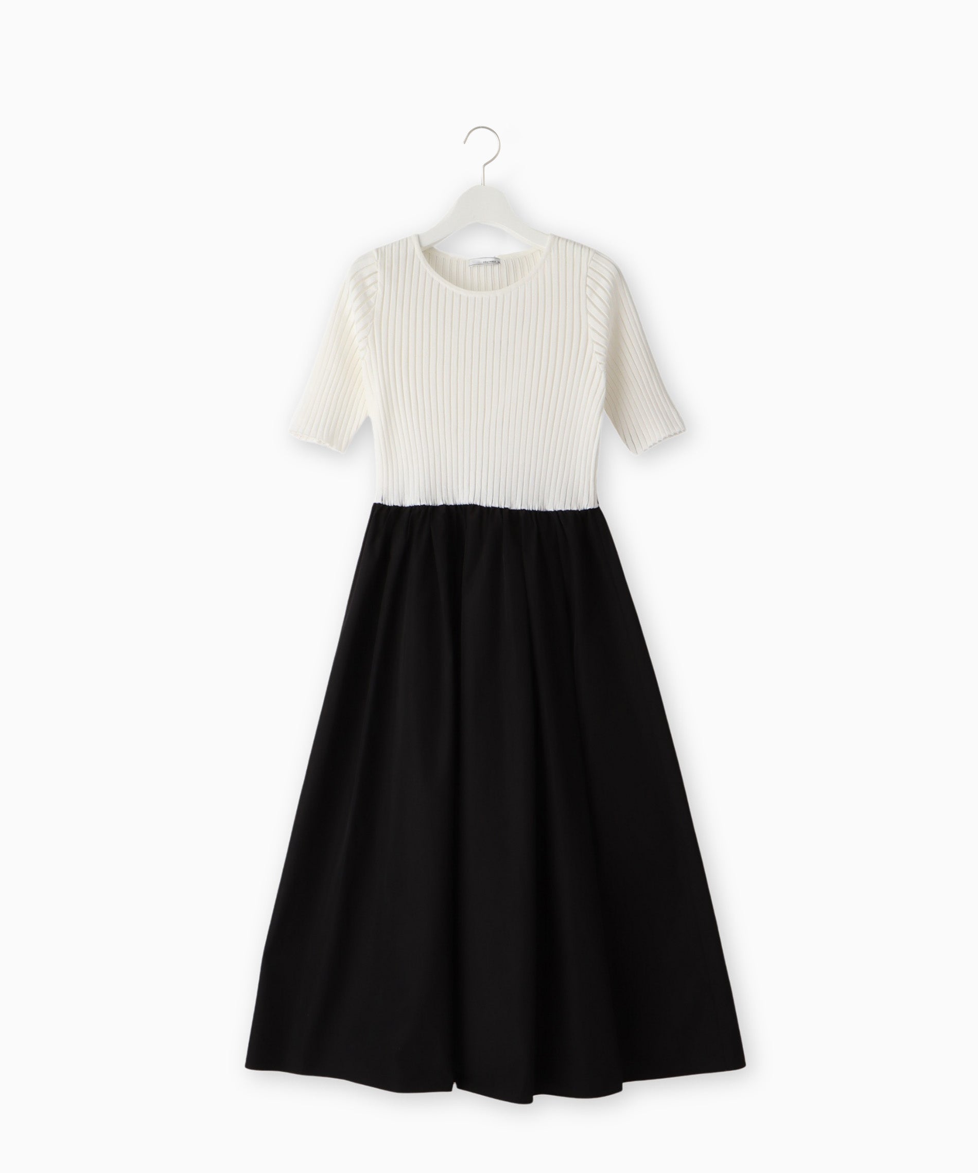 【美品】UNTITLED 46 2024ss 異素材ドッキングワンピース BLK ジャージ素材／5分袖】異素材ドッキングワンピース