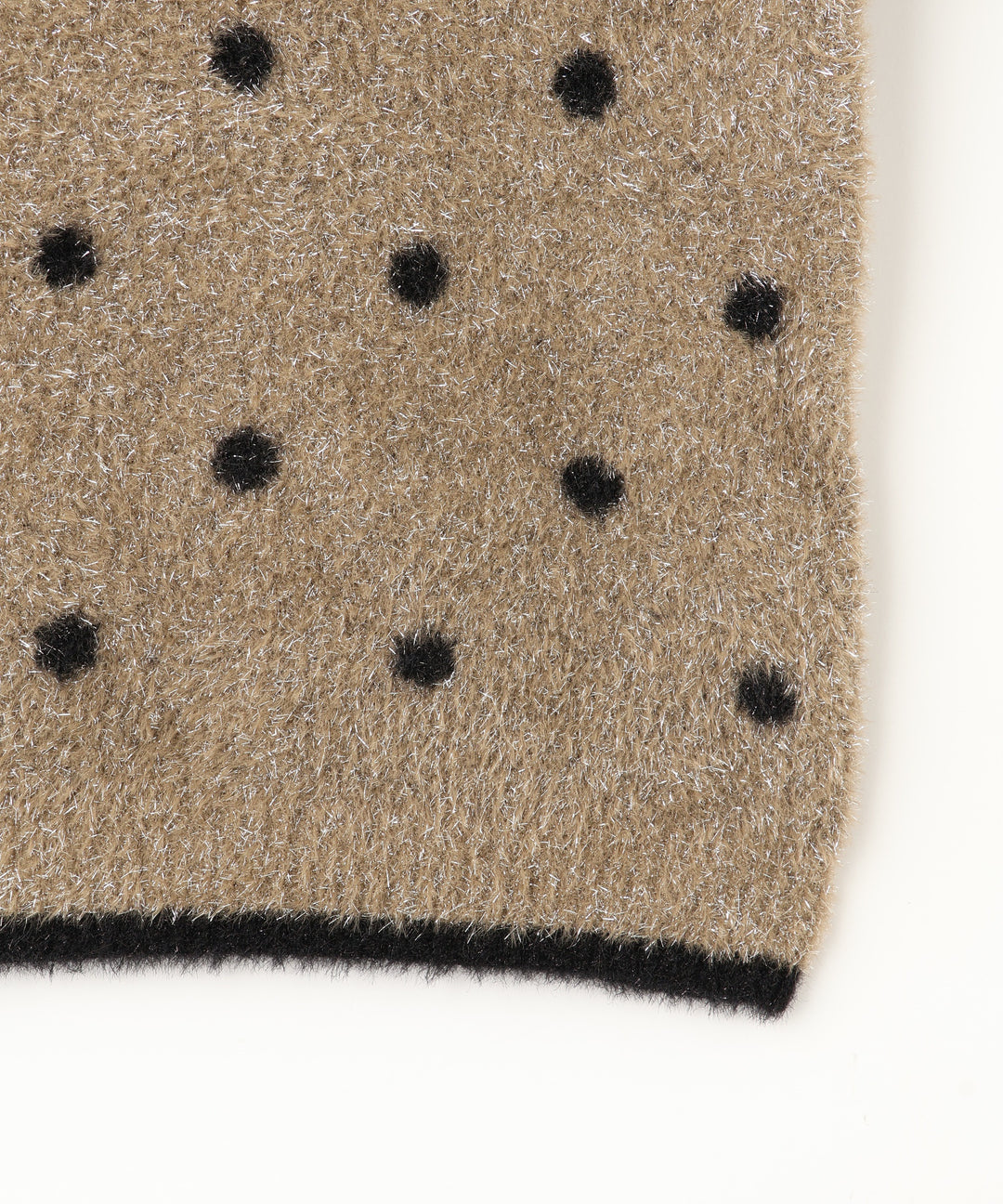 ドットジャガードプルオーバー