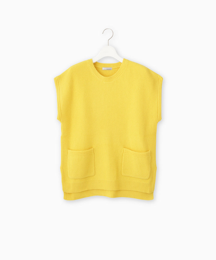 ワッフル風地柄ニットベスト