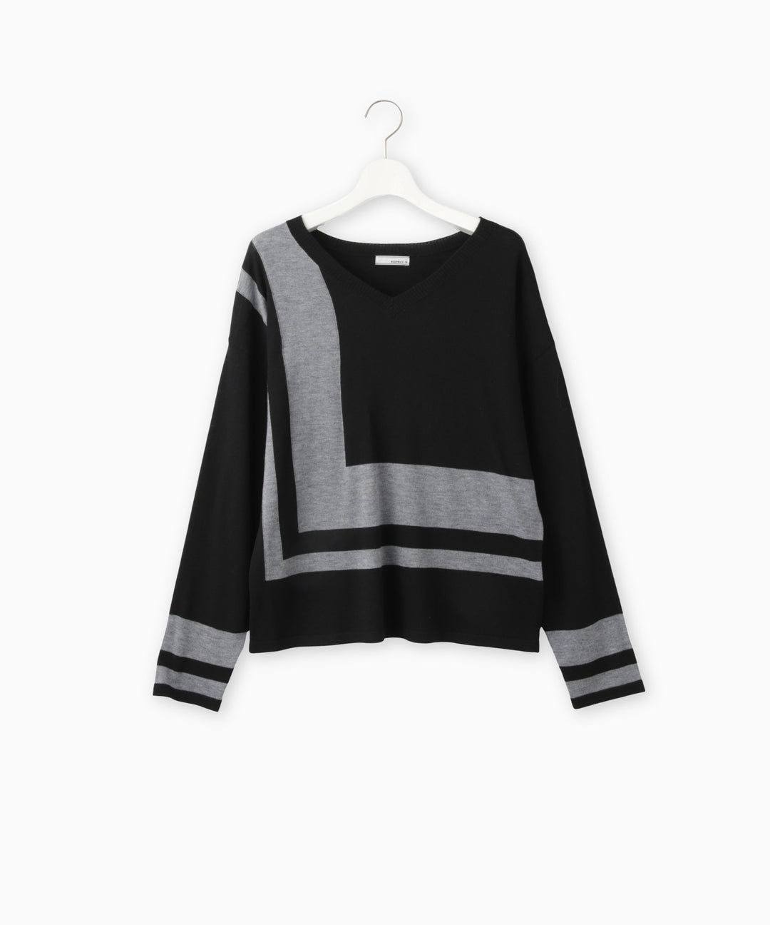 幾何学ラインクルーネックニット