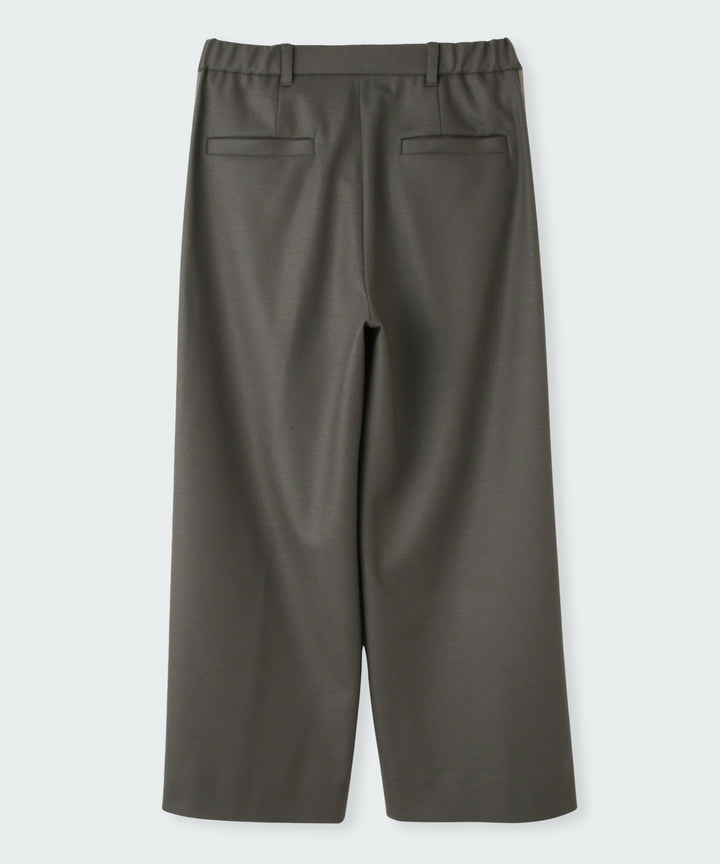 ラインデザインワイドパンツ