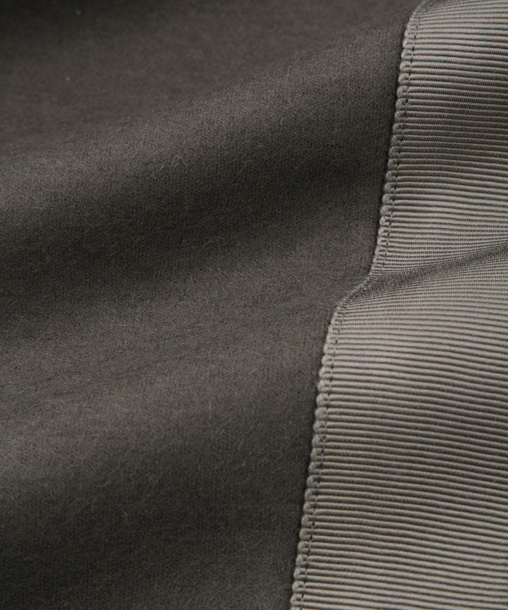 ラインデザインワイドパンツ