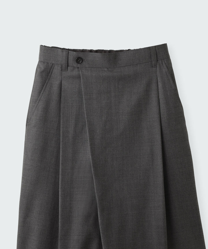 アシンメトリーラップハーフパンツ