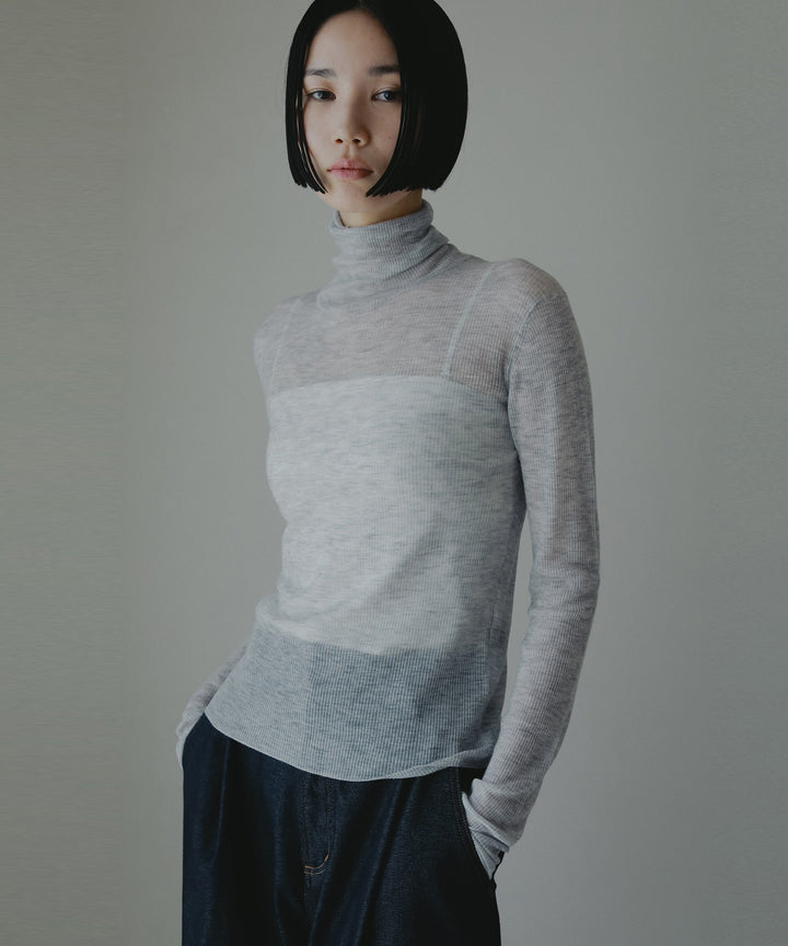 シアーリブタートルトップス