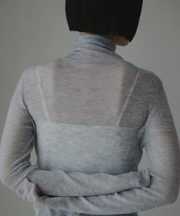 シアーリブタートルトップス