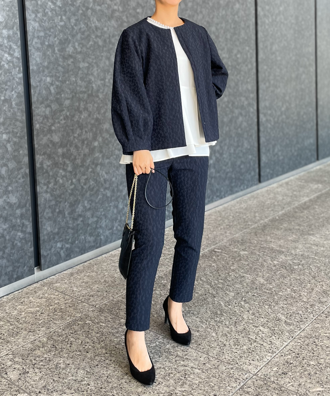 BEATRICE NAVY】タイプライターパールブラウス – FACE SANS FARD BEATRICE NAVY】タイプライターパールブラウス – FACE SANS FARD