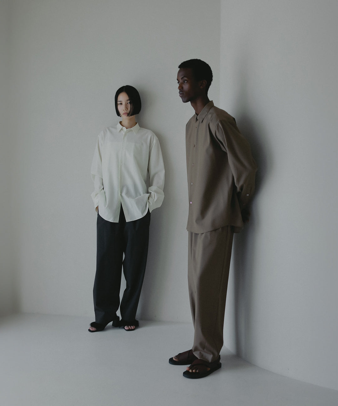 シンプルシャツ