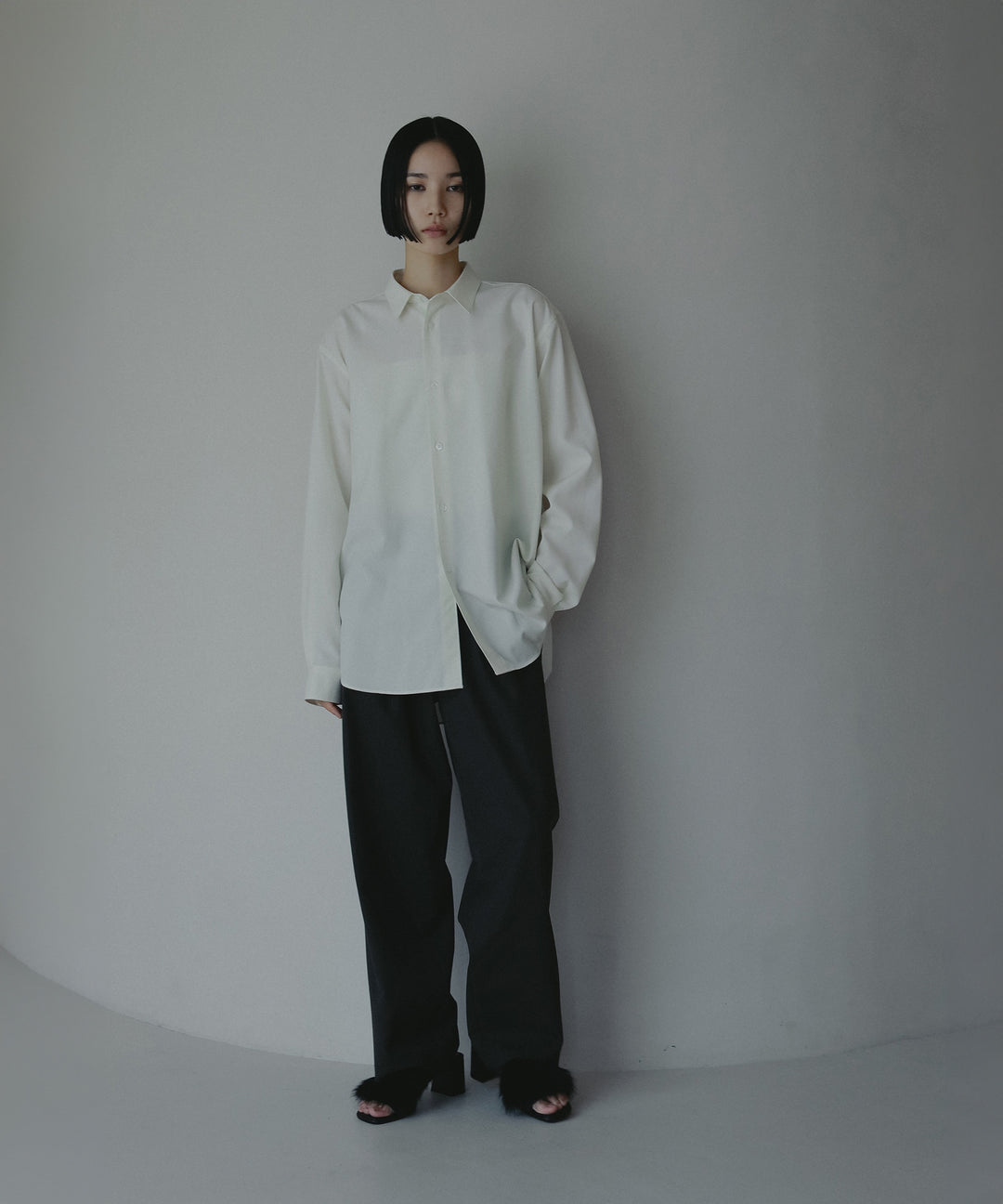 シンプルシャツ