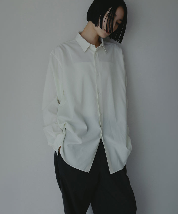 シンプルシャツ